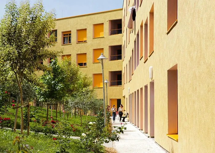 Comfy Studio At \'Mangalem21 Complex\' Parking-Wifi-Ac-View