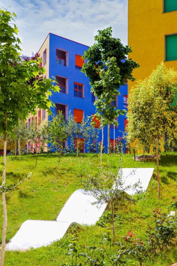 Comfy At 'mangalem21 Complex' Parking-wifi-ac-view Tiranë